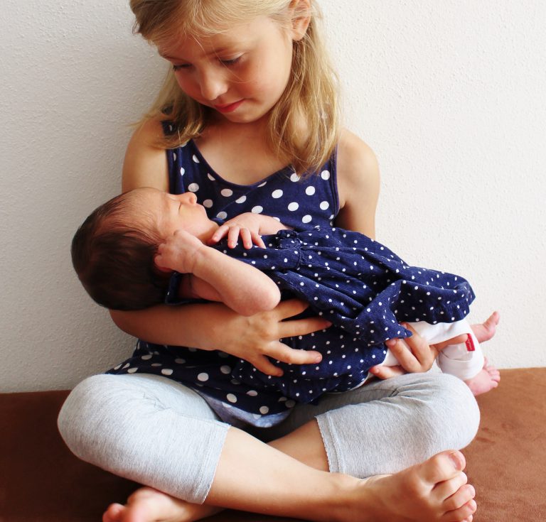 Gewinnspiel! "Ein Baby in Mamas Bauch" Berggeschwister
