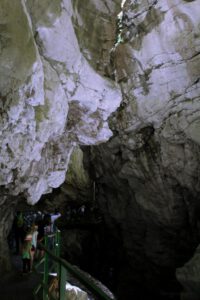 Breitachklamm Schlucht Wege an Felswänden Breitach Fluss eine der größten Schluchten Europas