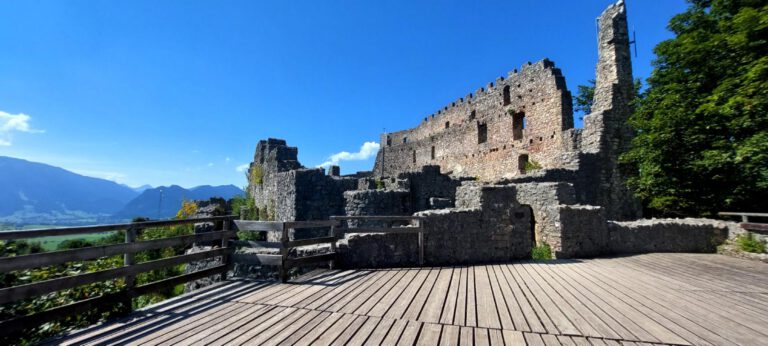 Burgruine Eisenberg und Hohenfreyberg – Wandern mit Kindern im Allgäu